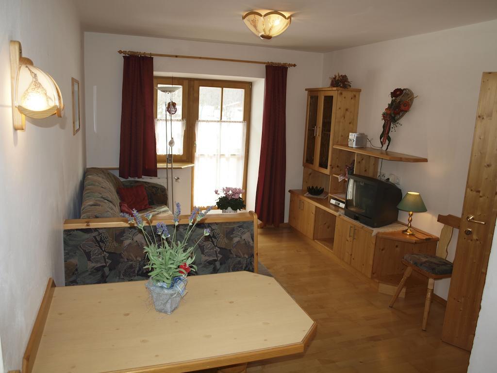 Urblhof Apartment Leutasch Cameră foto